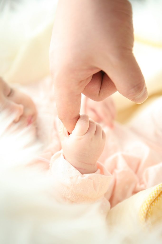 baby, hand, newborn-200760.jpg